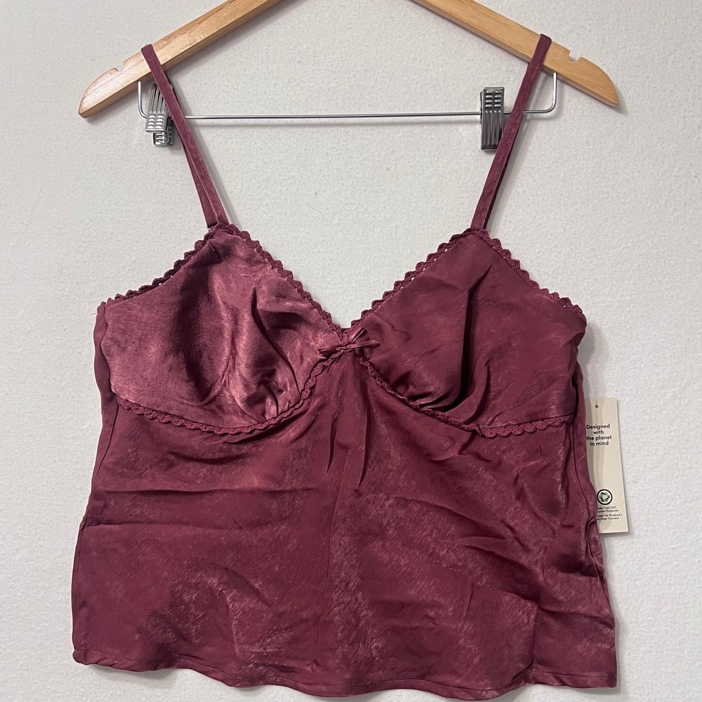 NWT Woman Pink Mauve Satin Whimsigoth Lace Trim‎ Cami Tank Top Victoria's 12